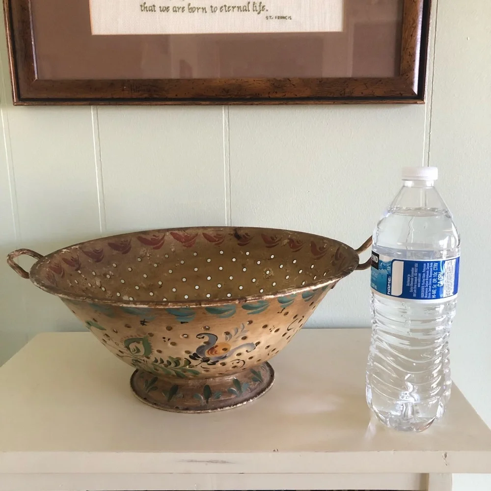 Farmhouse - Vintage Painted Colander-Folk Art - Picture 7 of 12